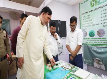 Meeting with startups, entreprenuers for alternative products on single use plastic